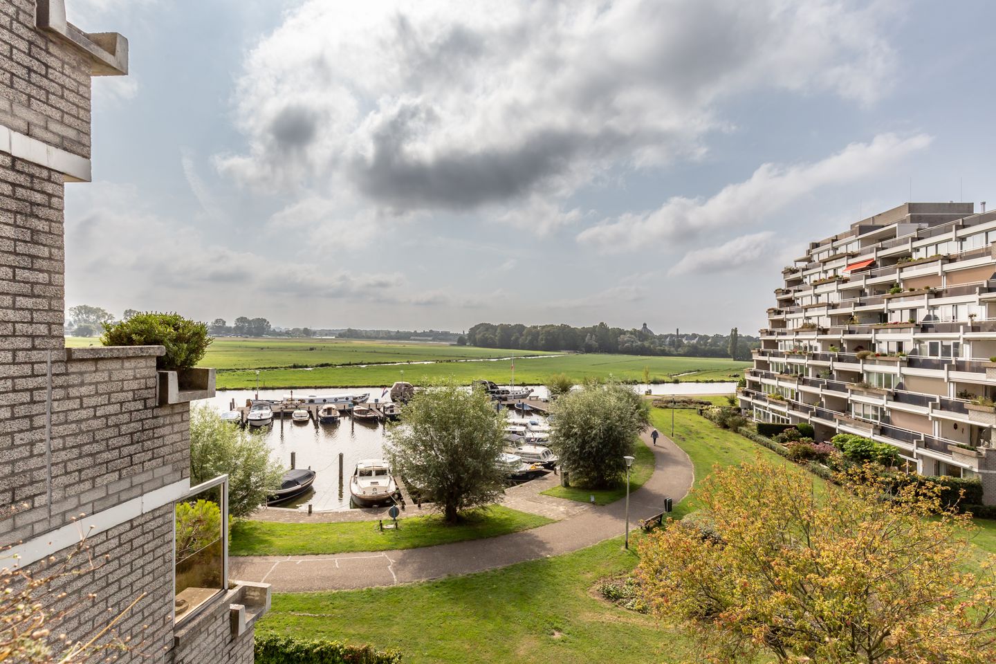 Foto 10 van Bartoklaan 25