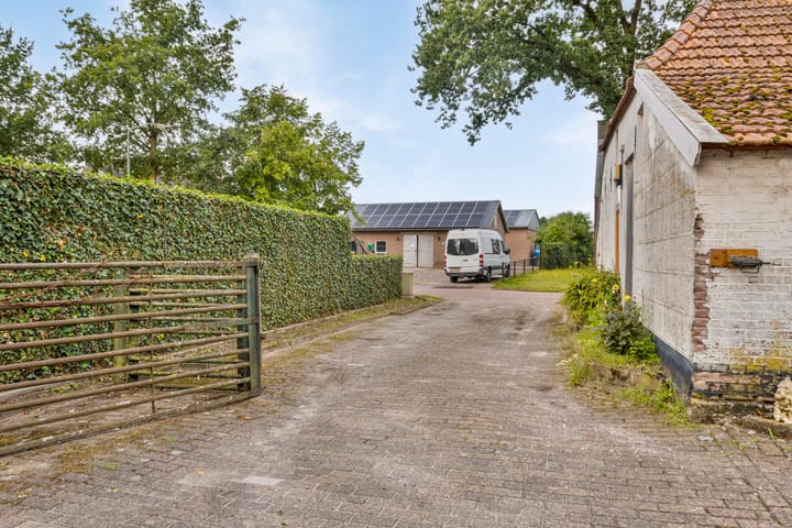 Foto 40 van Deursenseweg 6