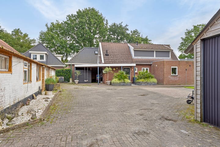 Foto 41 van Deursenseweg 6