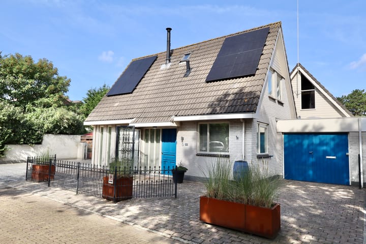 Foto 2 van Helmweg 6