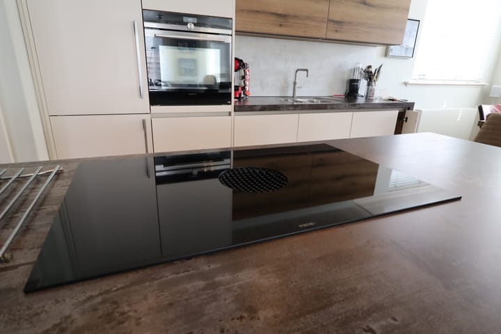 Foto 8 van Helmweg 6