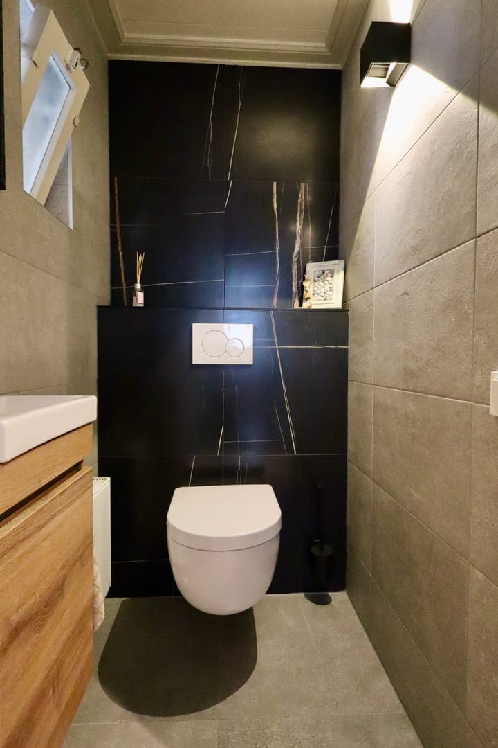 Foto 10 van Helmweg 6