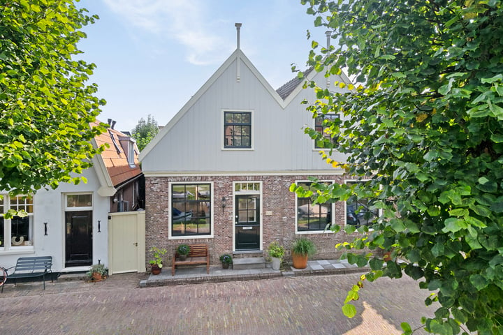 View photo 49 of Oude Zijds Burgwal 30-A