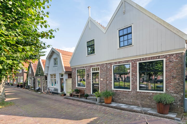 View photo 46 of Oude Zijds Burgwal 30-A