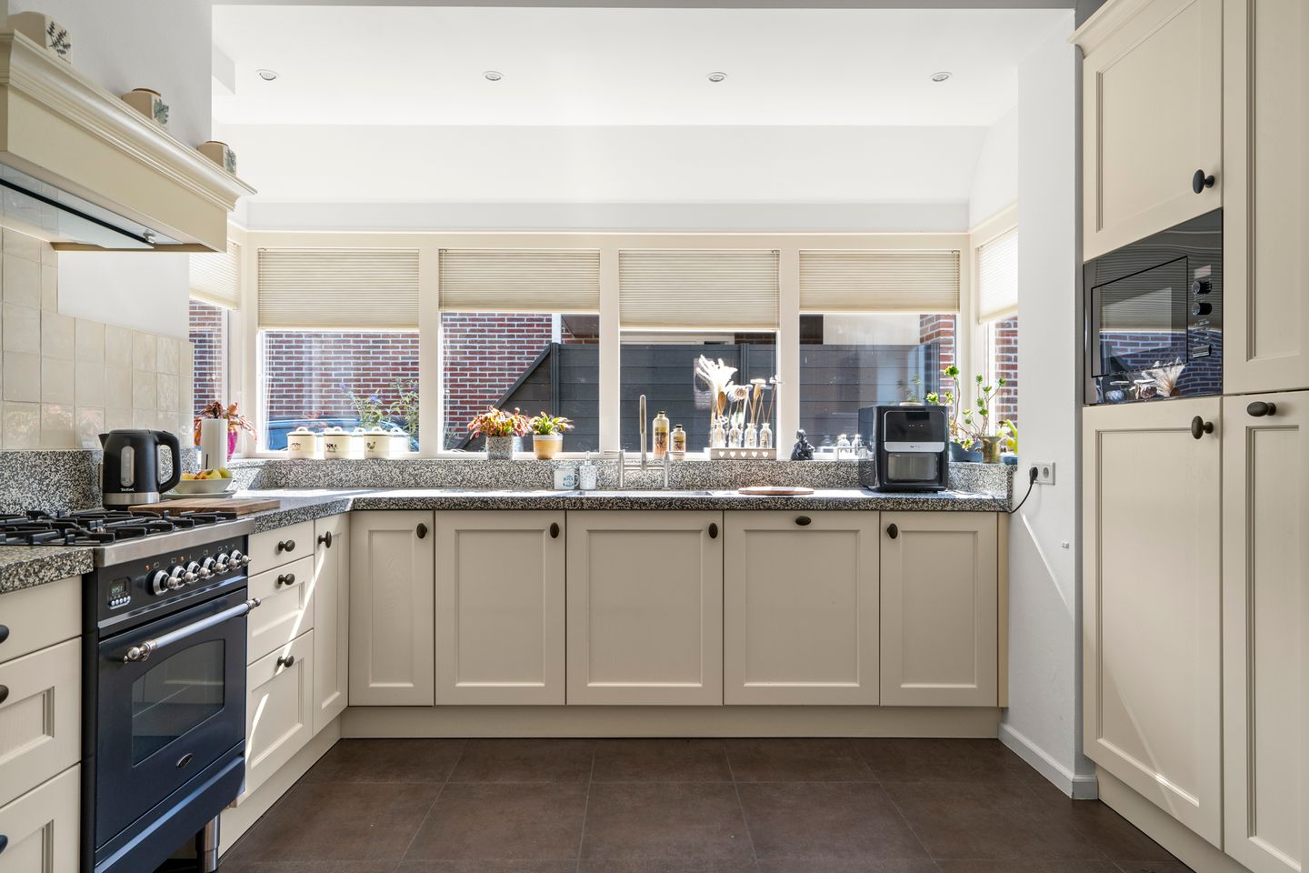 Foto 10 van Molenparkweg 39