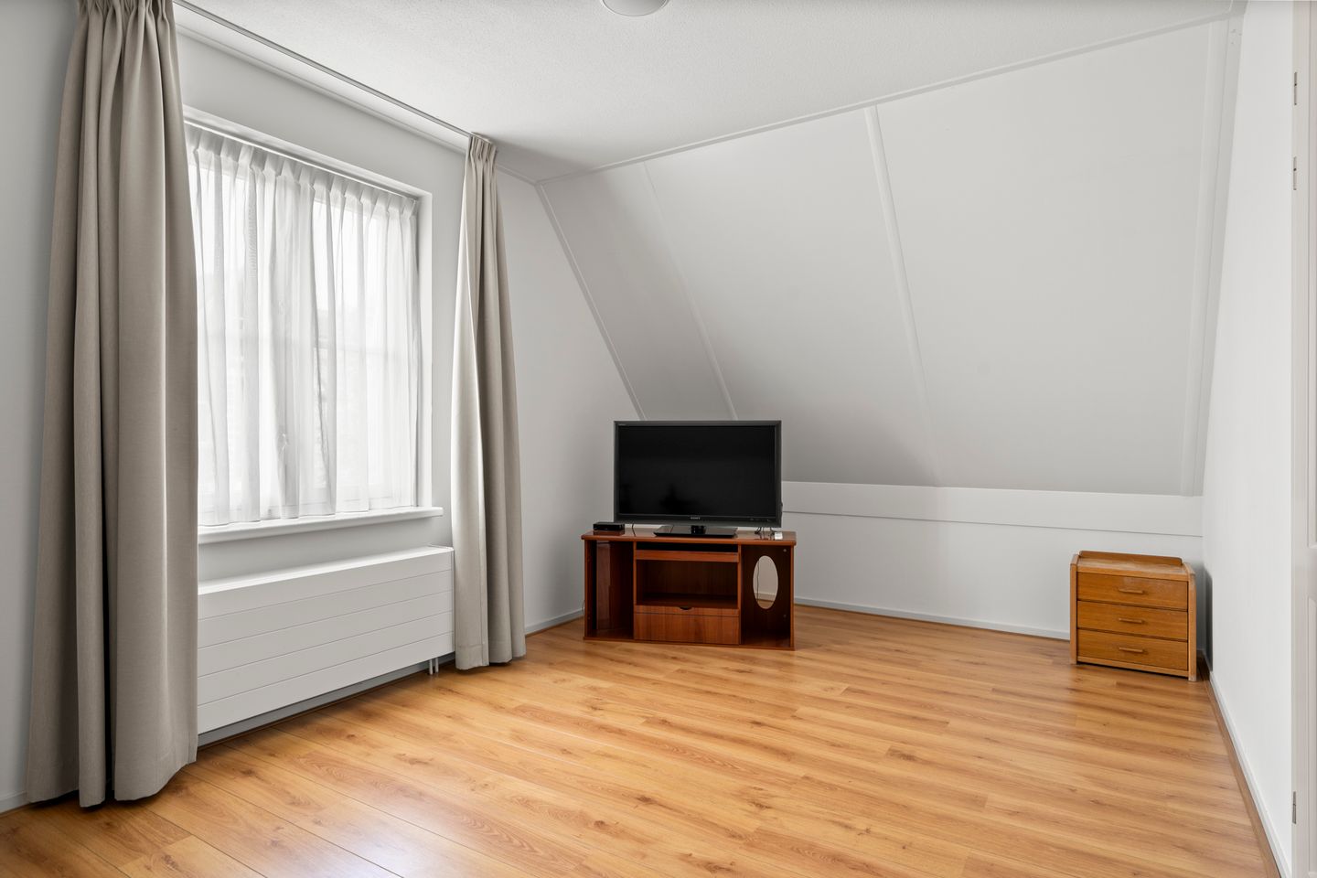 Foto 25 van Molenparkweg 39