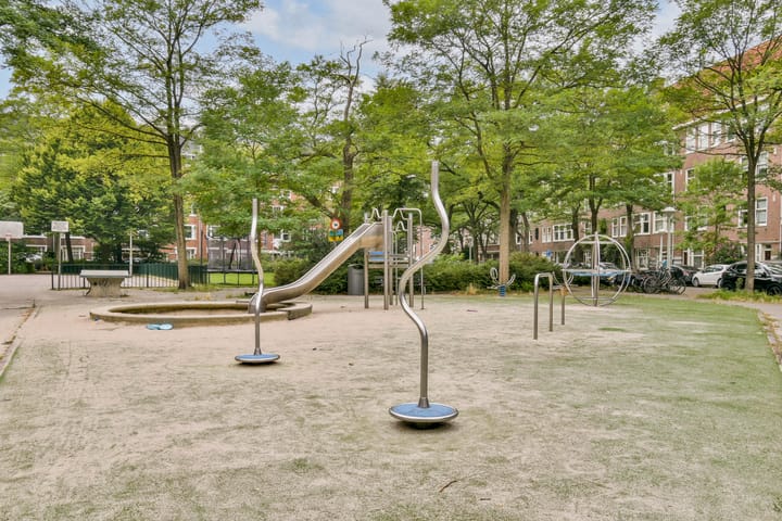 Photo 21 of Roerstraat 36-1
