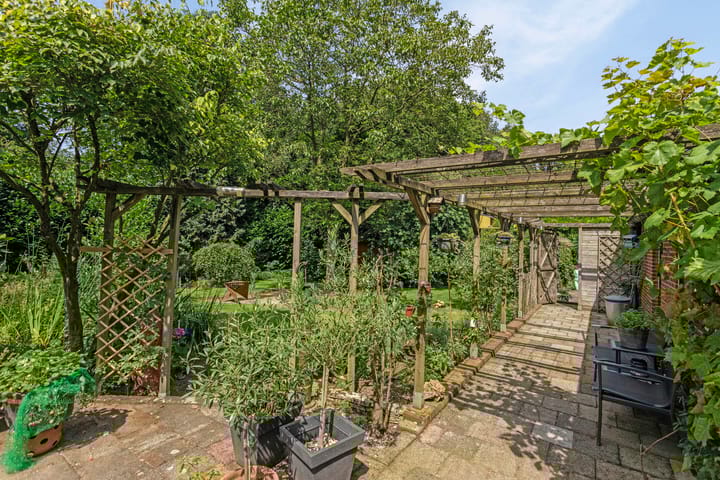 Photo 47 of Rutjensstraat 3