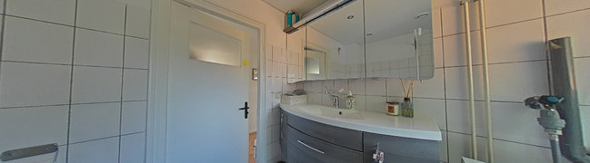 View 360° photo of badkamer of Christiaan Huygenslaan 1