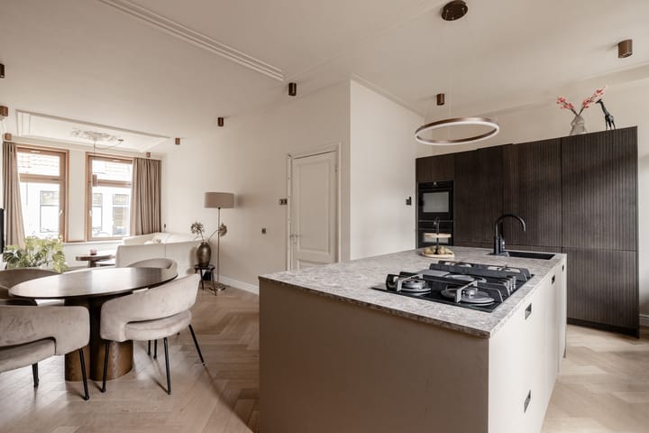 Foto 10 van Wouwermanstraat 45