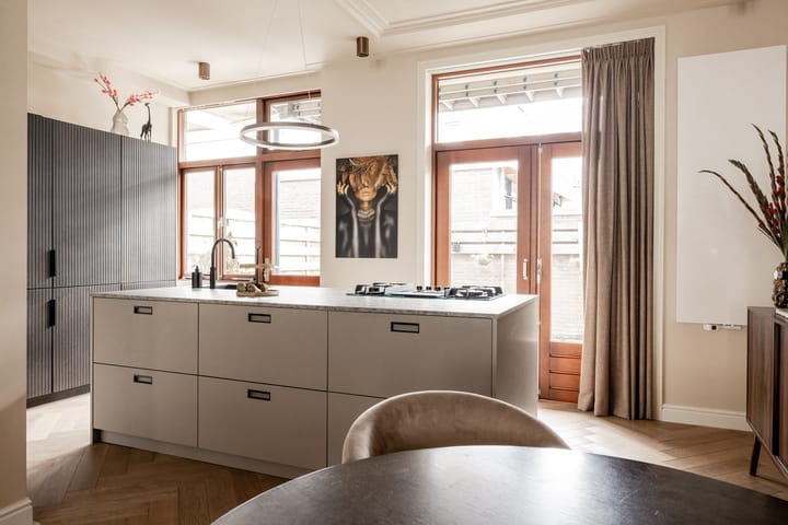 Foto 11 van Wouwermanstraat 45