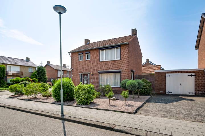 Foto 1 van Muncadostraat 4