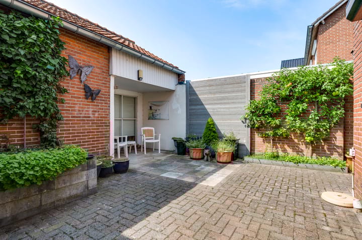 Foto 17 van Muncadostraat 4