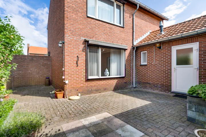 Foto 19 van Muncadostraat 4