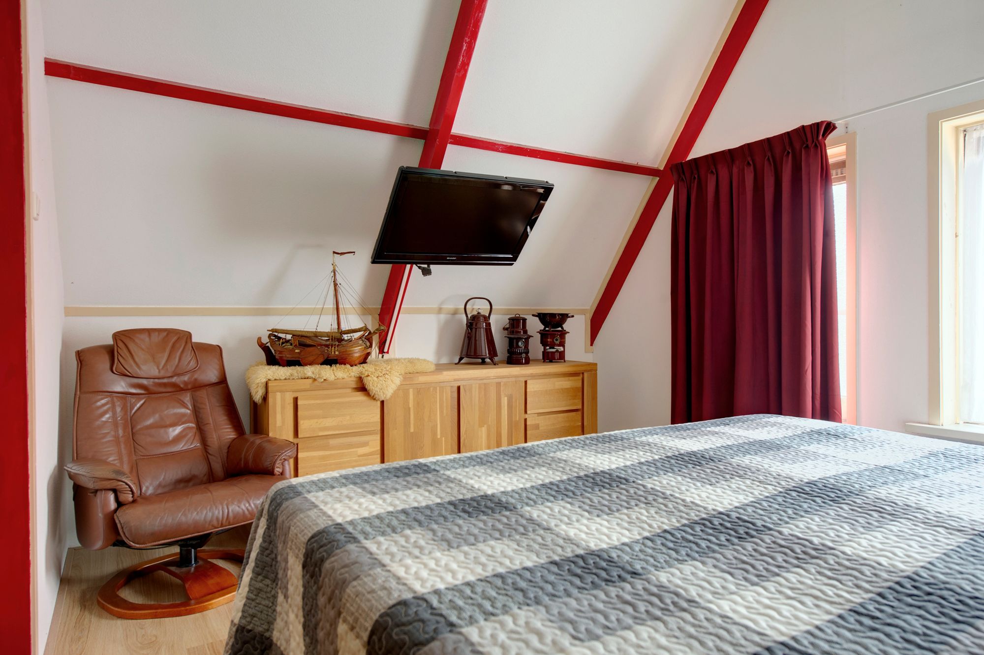 Foto 42 van Julianastraat 129