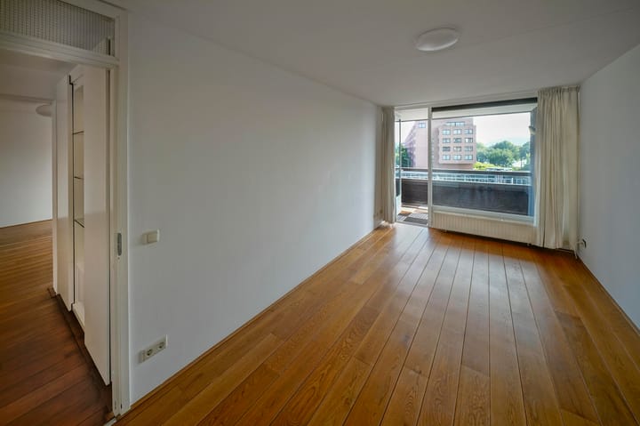 Foto 13 van Plein 1992 48-D