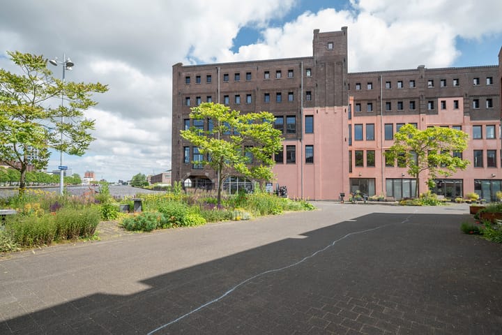 Foto 23 van Max Euweplein 21