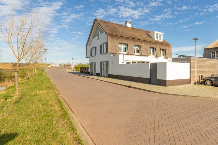 Foto 2 van Anemoonlaan 1