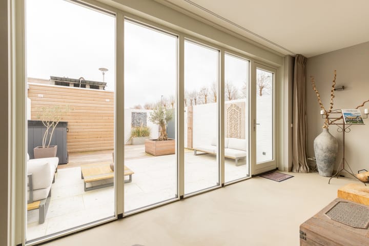 Foto 15 van Anemoonlaan 1