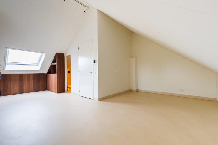 Foto 36 van Anemoonlaan 1