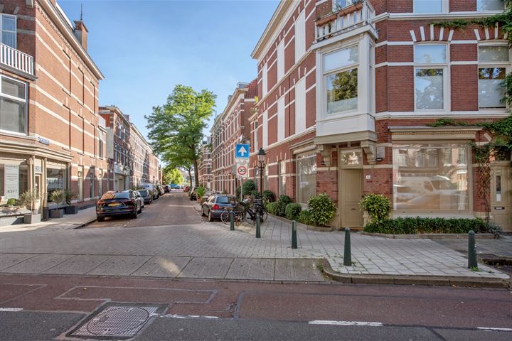 Bekijk foto 34 van Van Marumstraat 36