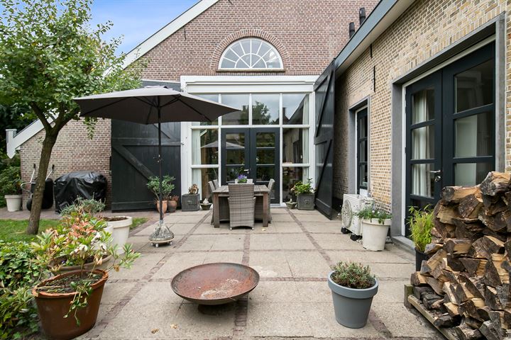 View photo 57 of Middelstraat 14