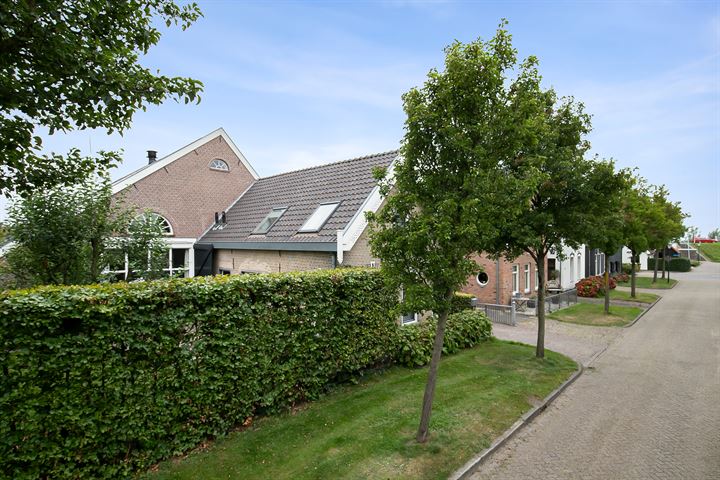 View photo 72 of Middelstraat 14