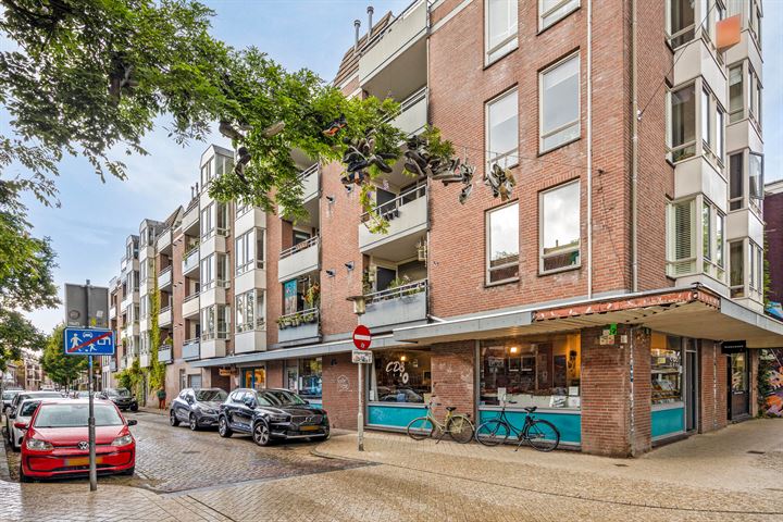 Bekijk foto 1 van Prins Hendrikstraat 75