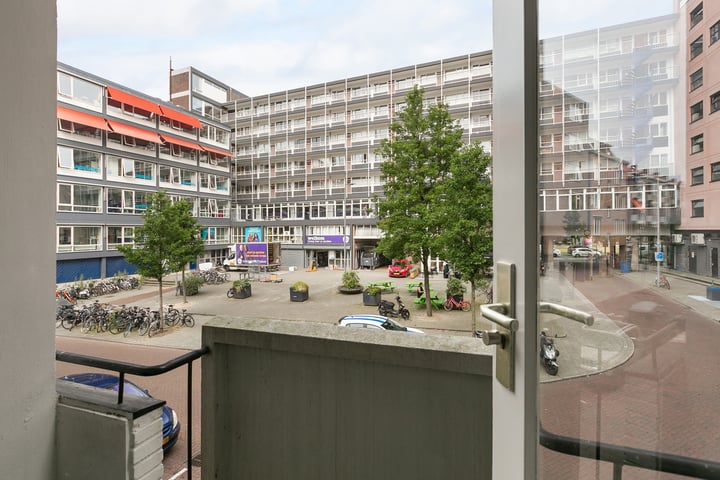 View photo 14 of Pannekoekstraat 101-B