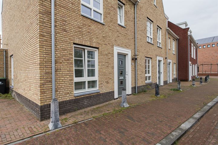 Bekijk foto 48 van Otto van Asperenstraat 10