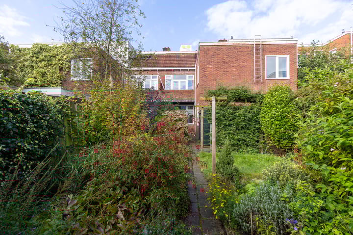 Foto 1 van Helper Weststraat 40