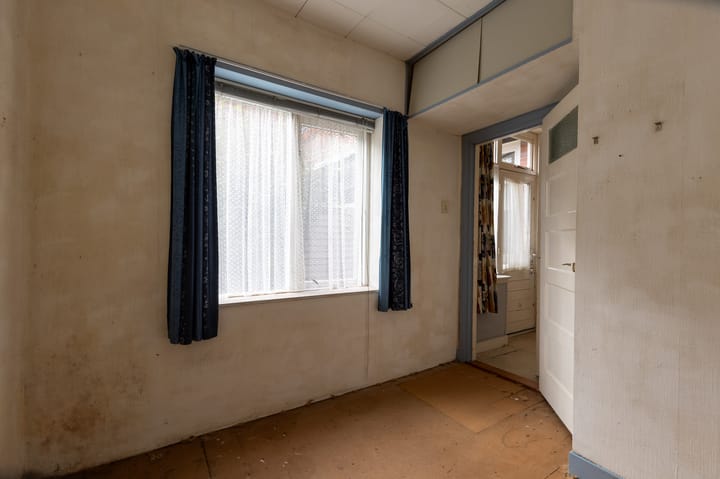 Foto 15 van Helper Weststraat 40