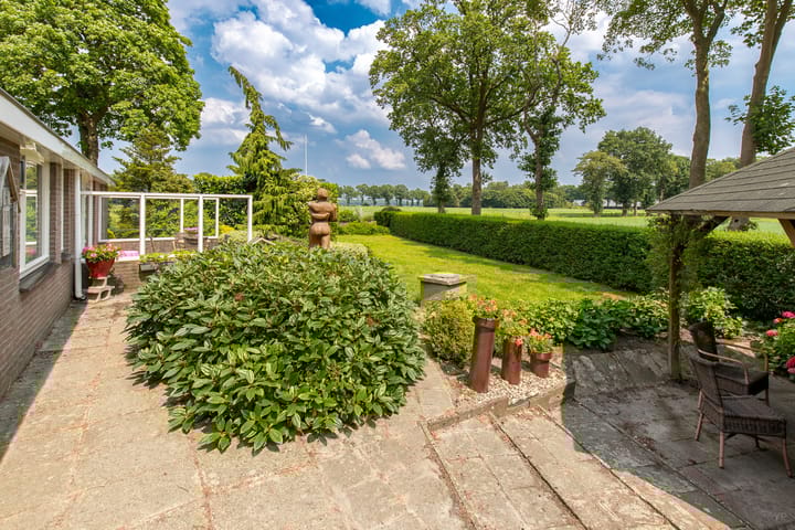 Foto 24 van Zuidzijde 23