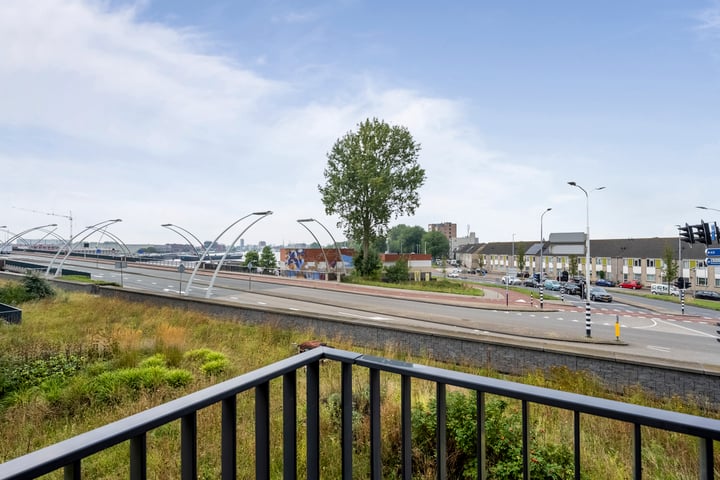 Bekijk foto 10 van Botterboulevard 171