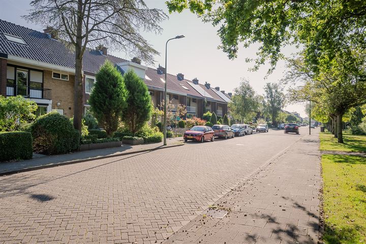 Bekijk foto 32 van Lijsterlaan 94