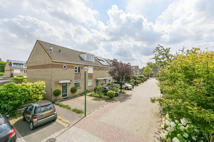 Foto 1 van Reespoor 21