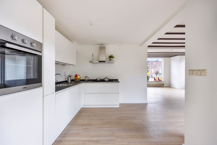 Foto 13 van Mgr. Lebouillestraat 30