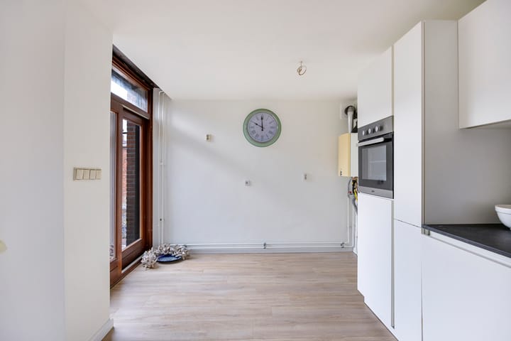 Foto 15 van Mgr. Lebouillestraat 30