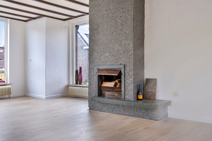 Foto 16 van Mgr. Lebouillestraat 30