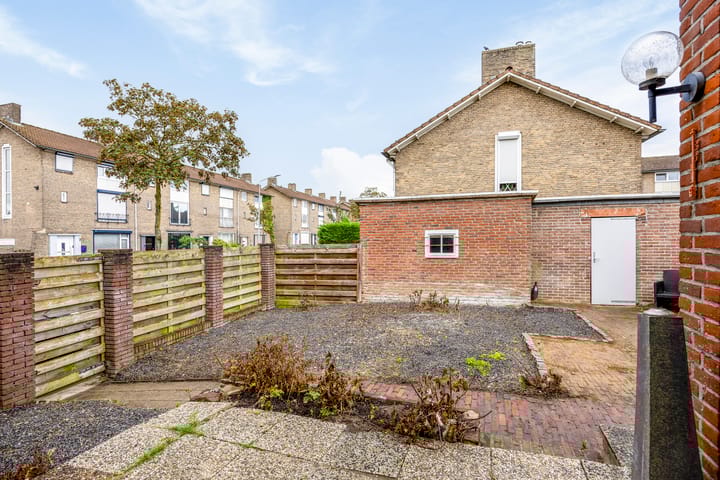 Foto 17 van Mgr. Lebouillestraat 30