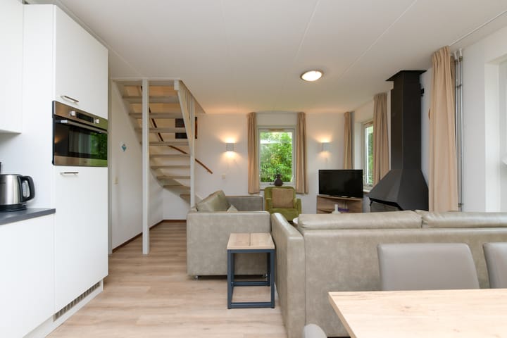 Photo 5 of De Rug 3-229