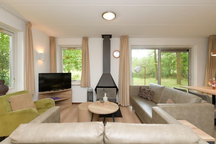 Photo 7 of De Rug 3-229