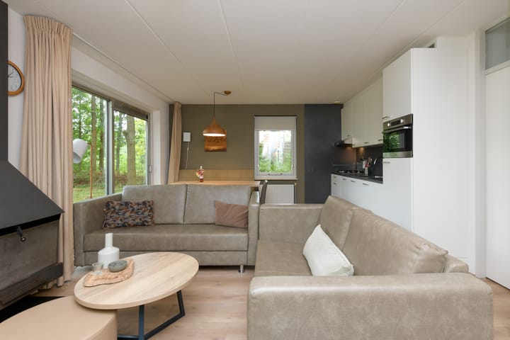 Photo 8 of De Rug 3-229