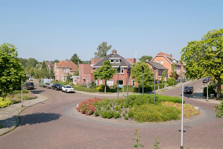 View photo 33 of Plataanweg 1