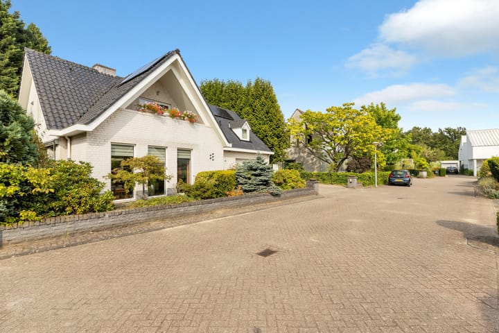 Foto 7 van Marie Curielaan 13