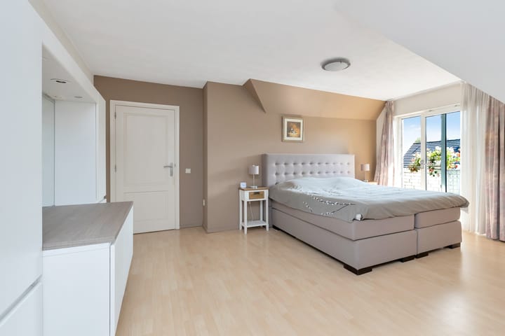 Foto 34 van Marie Curielaan 13