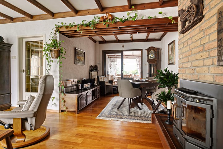 Photo 9 of Merelstraat 9