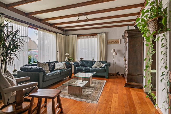 Photo 17 of Merelstraat 9