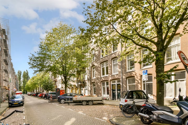 Bekijk foto 17 van Tolstraat 55-1