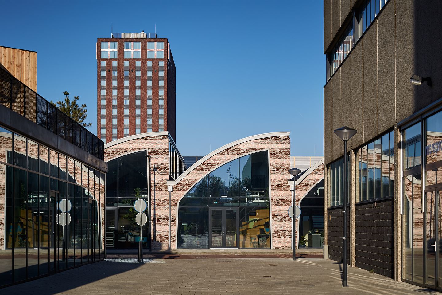 Bekijk foto 3 van Abram Dudok van Heelstraat 4